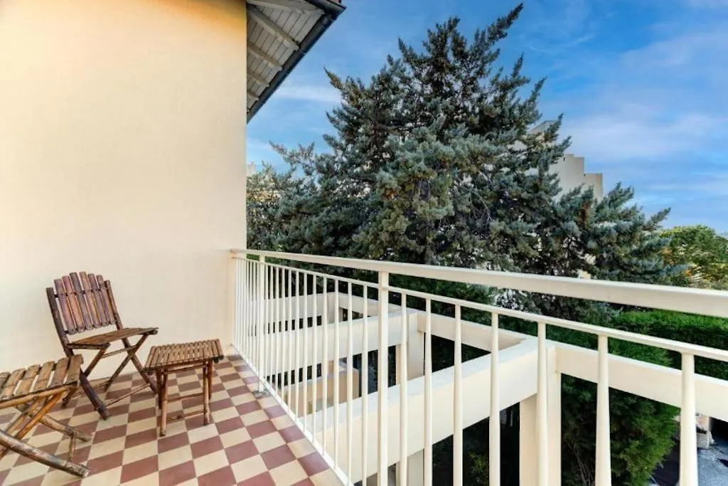 Maison 6 Personnes Avec Jardin Et Parking Prive Villa Nice