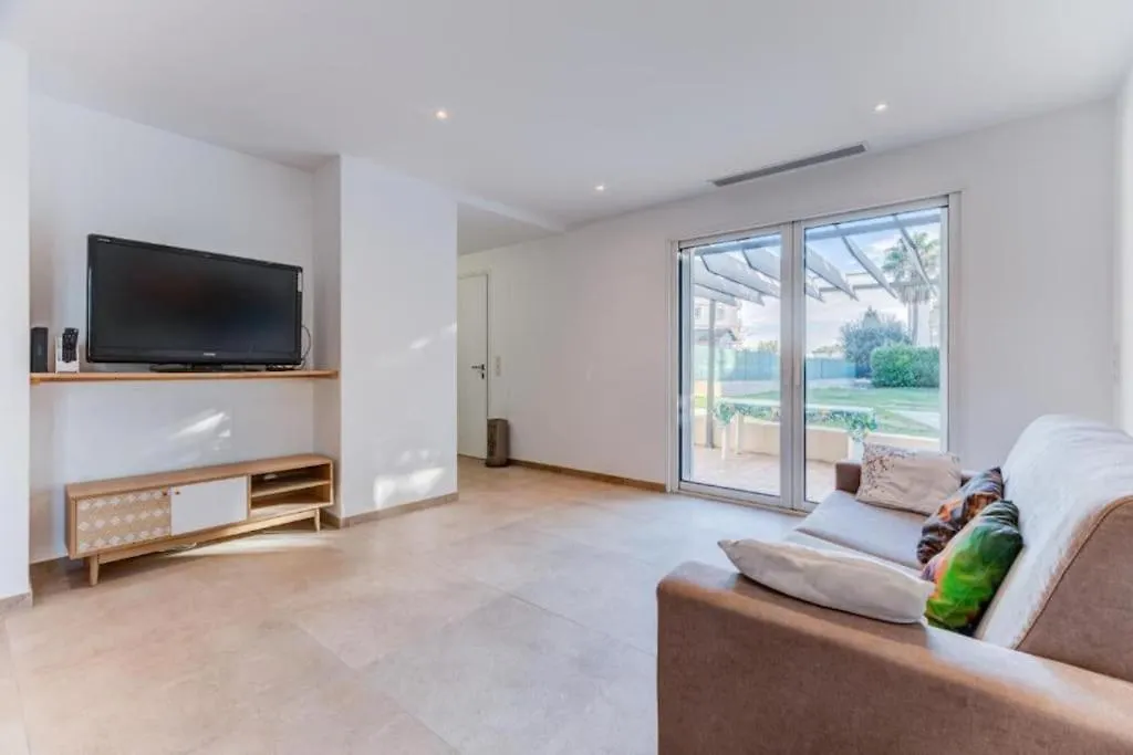 Maison 6 Personnes Avec Jardin Et Parking Prive Villa Nice