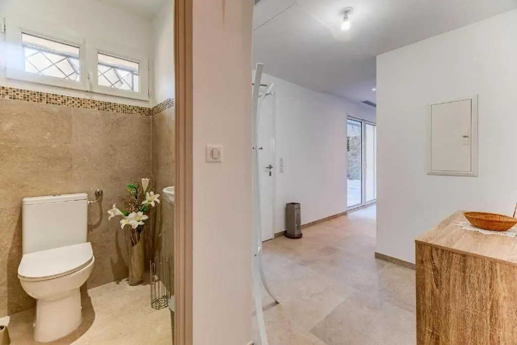 Maison 6 Personnes Avec Jardin Et Parking Prive Villa Nice 0*,