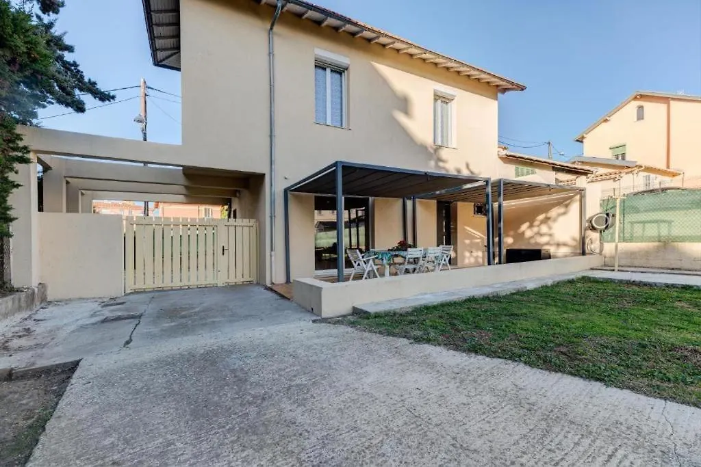 Vila Maison 6 Personnes Avec Jardin Et Parking Prive Nice Francie