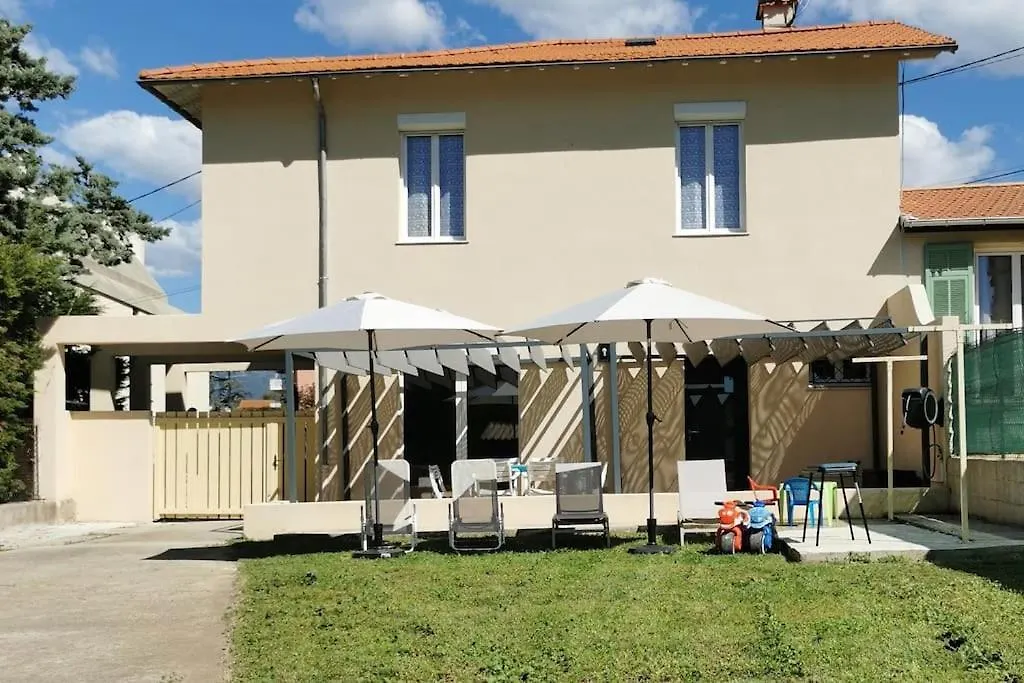 Vila Maison 6 Personnes Avec Jardin Et Parking Prive Nice